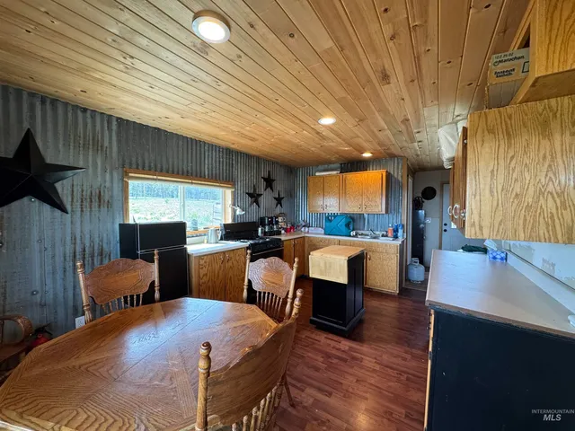 $185,000 | 100 Rock Hill Road, Pomeroy, WA 99347