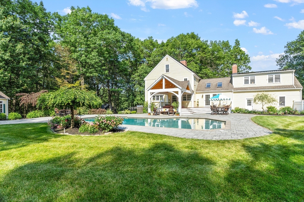 158 Kettle Hole Road Bolton, MA 01740 - Photo 3 of 42