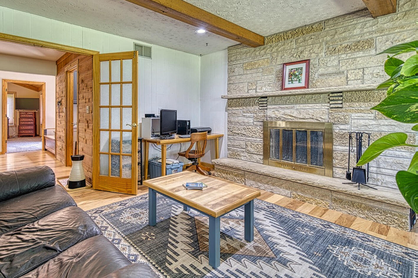 W304S3236 Brookhill Road Genesee, WI 53189 - Photo 6 of 67 Family room 1