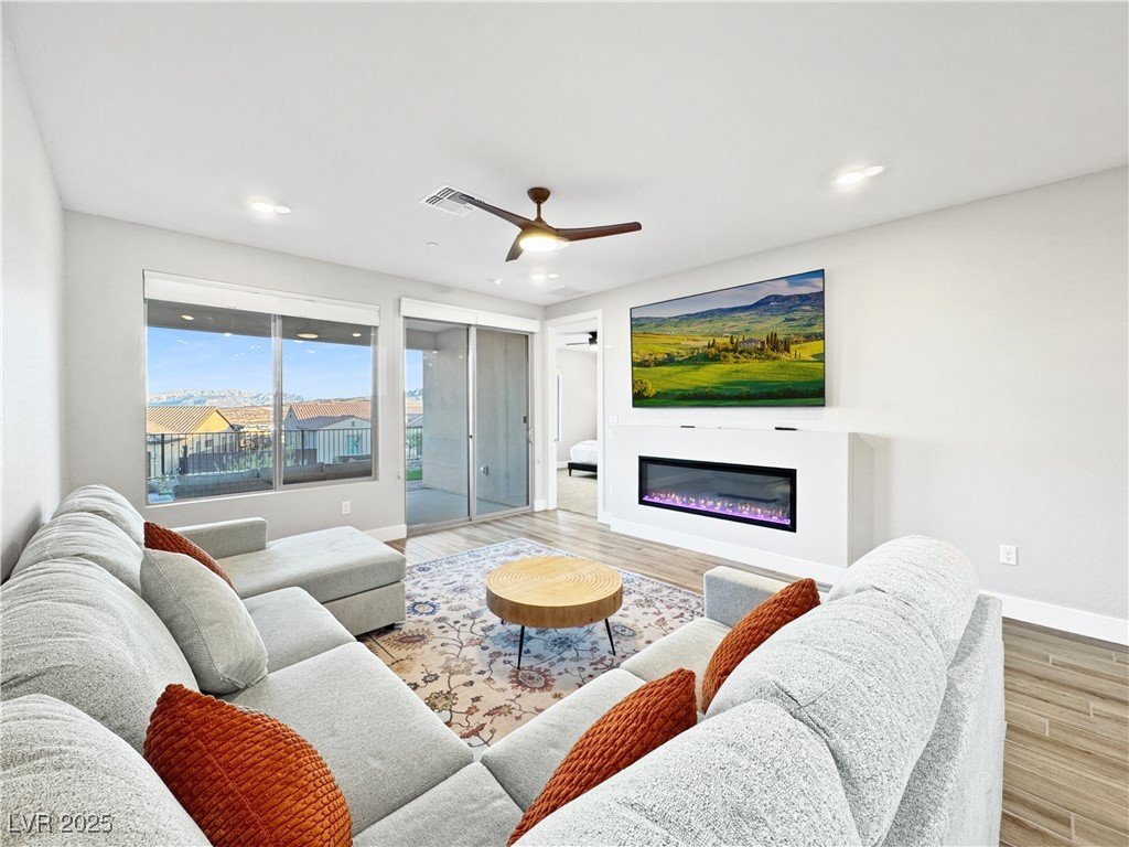 92 Stone Bluff Lane Henderson, NV 89011 - Photo 13 of 38