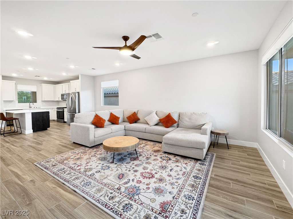 92 Stone Bluff Lane Henderson, NV 89011 - Photo 29 of 38