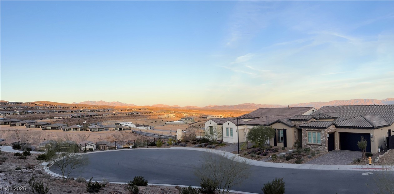 92 Stone Bluff Lane Henderson, NV 89011 - Photo 4 of 38