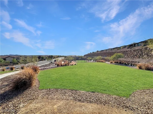 $520,000 | 92 Stone Bluff Lane, Henderson, NV 89011