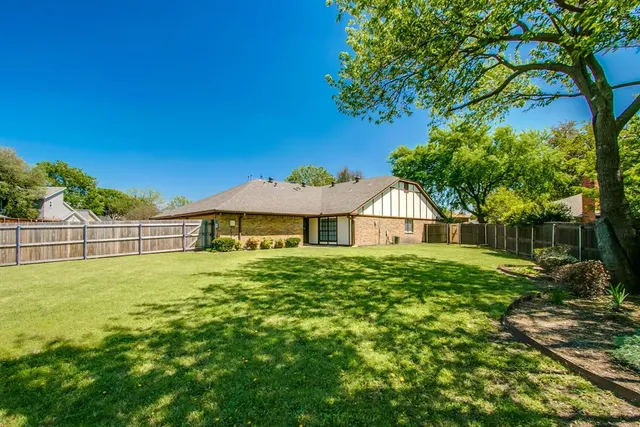 $2,300 | 3331 Lanarc Drive, Plano, TX 75023