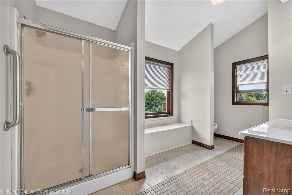 8175 Farley Road Pinckney, MI 48169 - Photo 31 of 61 Gallery Image 31