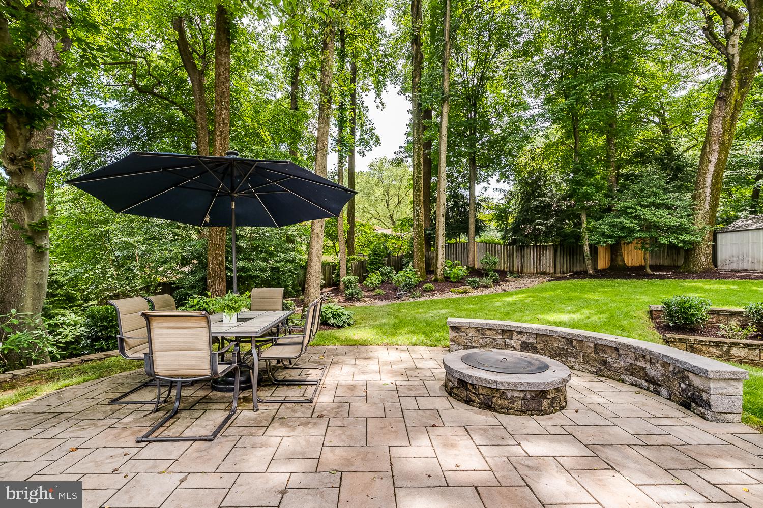10197 Wavell Road Fairfax, VA 22032 - Photo 41 of 47 a view of backyard with outdoor seating and trees