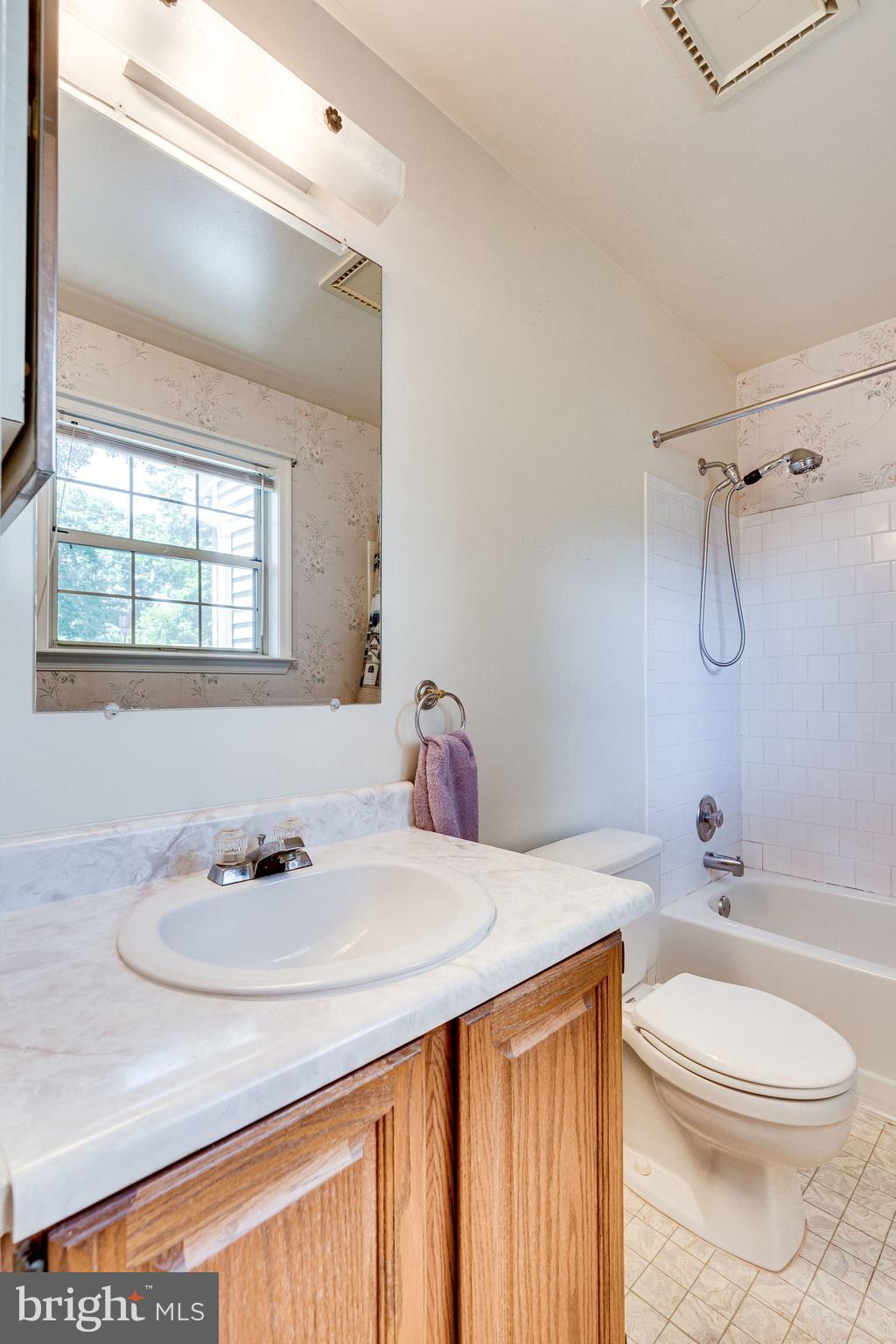 10309 Abbott Road Manassas, VA 20110 - Photo 17 of 34 Gallery Image 17