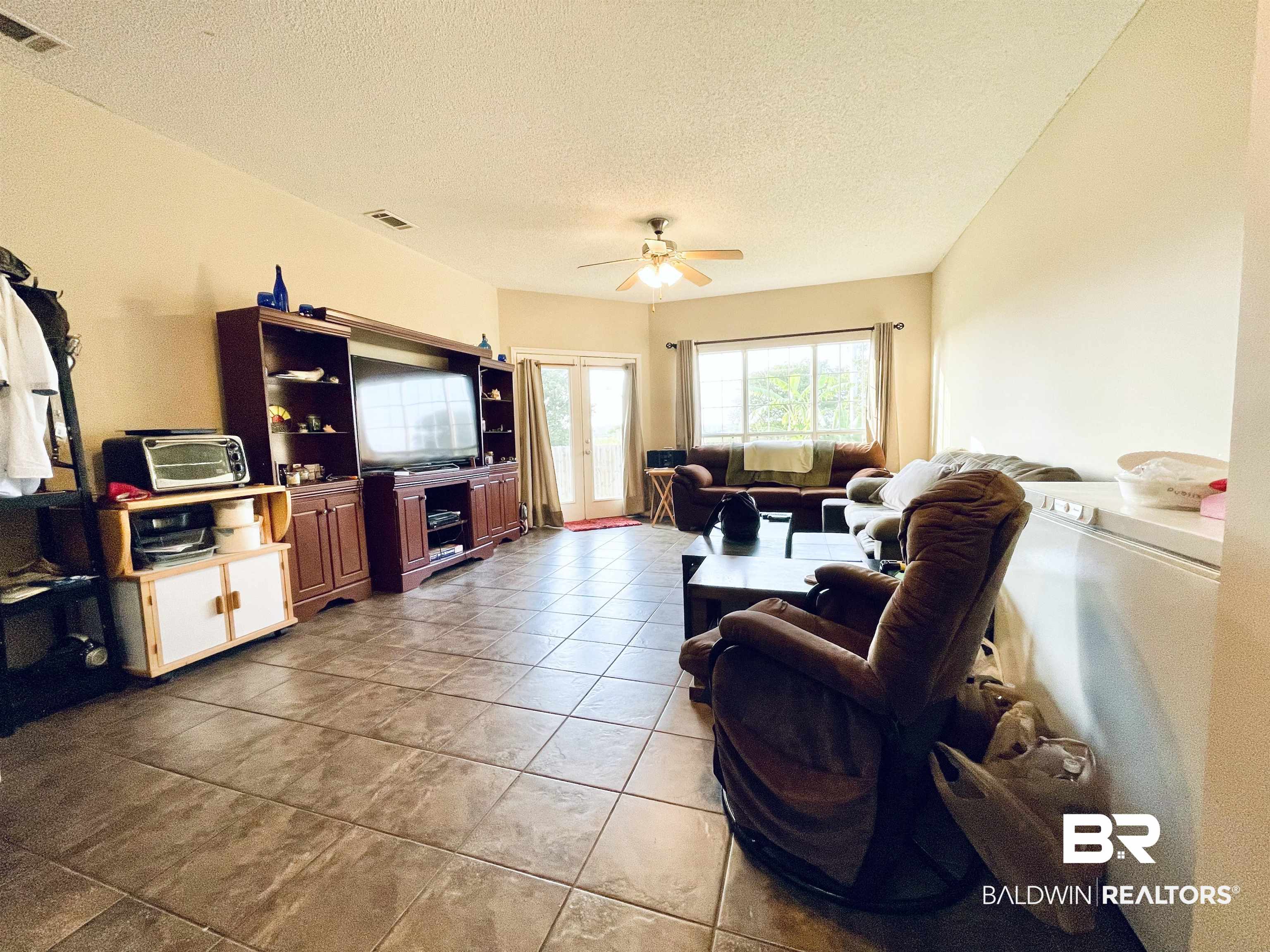 2651 South Juniper Street, Unit 1205 Foley, AL 36535 - Photo 5 of 23 Living room