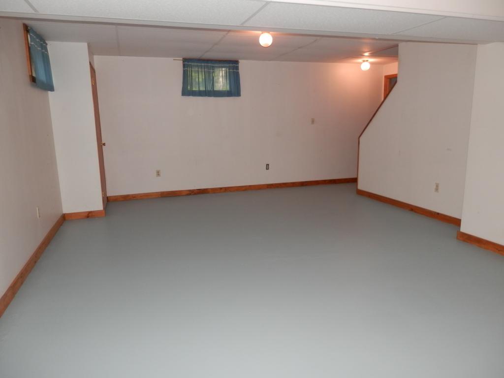 42 Beaver Pond Road Weare, NH 03281 - Photo 21 of 26