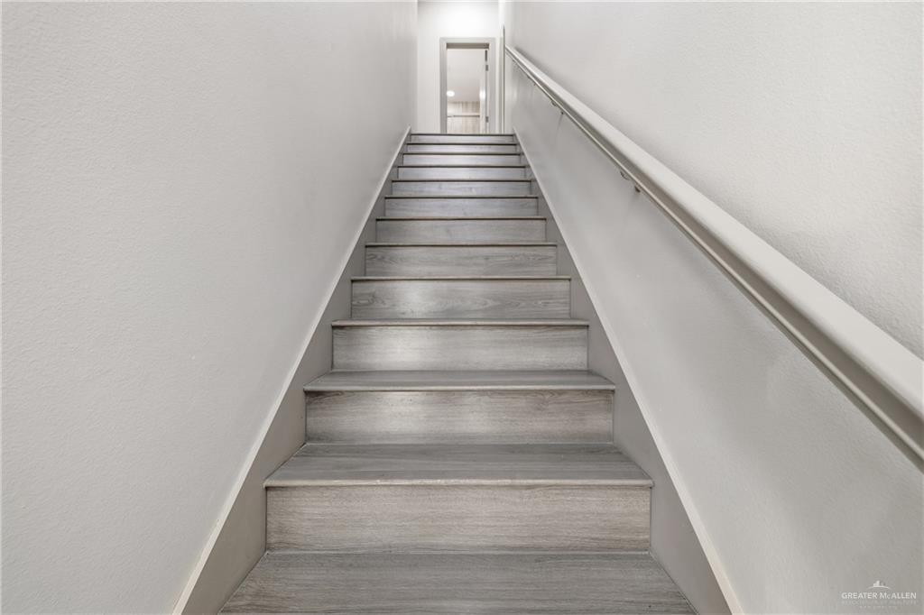 3302 South Sugar Road, Unit H Edinburg, TX 78539 - Photo 8 of 24 a view of entryway