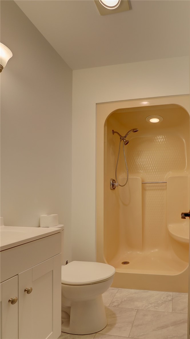 855 East Lake Shore Drive, Unit 3D Decatur, IL 62521 - Photo 22 of 48