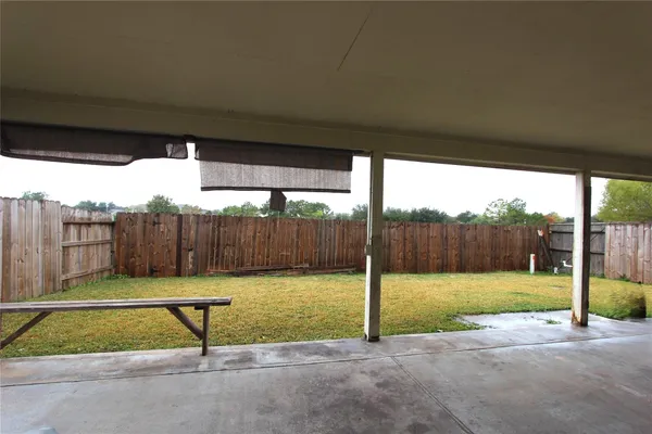 $2,000 | 10926 Great Hawk Lane, Houston, TX 77075