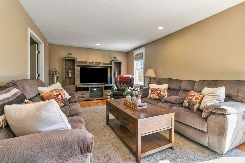 30 Burlingame Road Palmer, MA 01069 - Photo 21 of 42 Gallery Image 21