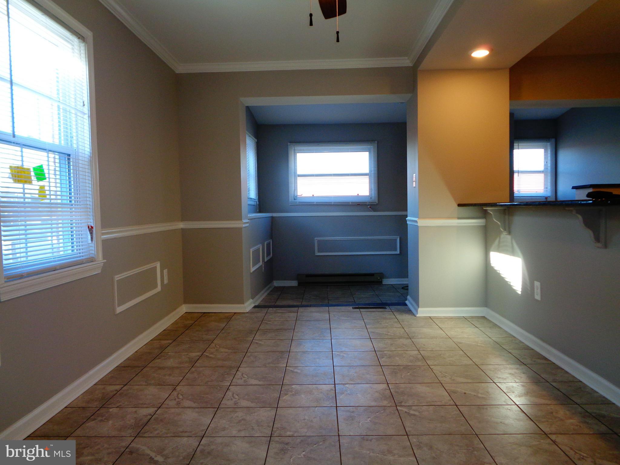 2109 Hawthorne Road Baltimore, MD 21220 - Photo 4 of 28