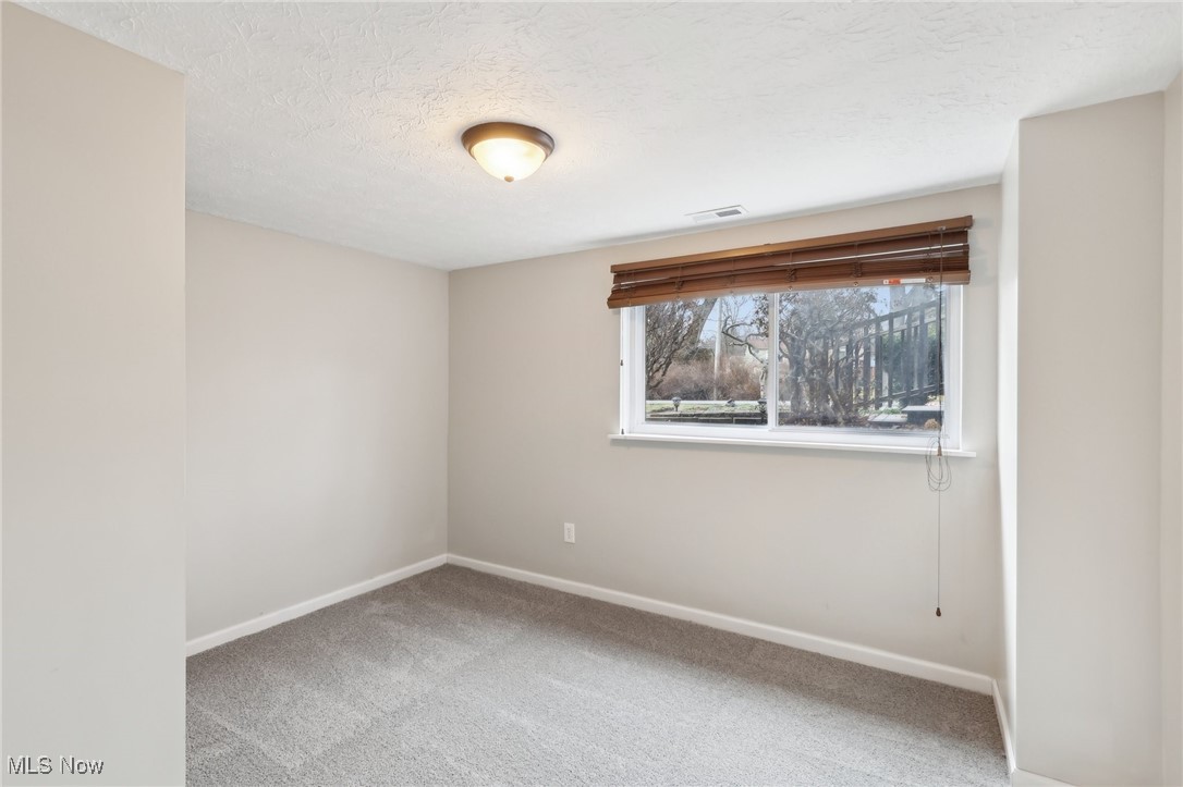 1776 Falkirk Road Madison, OH 44057 - Photo 26 of 31