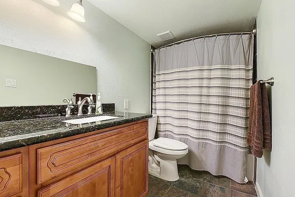 $2,250 | 361 North Post Oak Lane, Unit 241, Houston, TX 77024