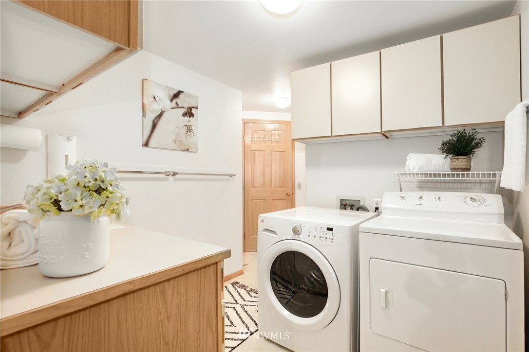 13994 Southeast 159th Place Renton, WA 98058 - Photo 17 of 39 Gallery Image 17