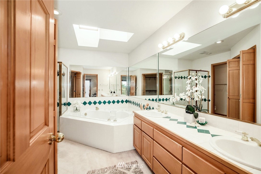 13994 Southeast 159th Place Renton, WA 98058 - Photo 21 of 39 Gallery Image 21
