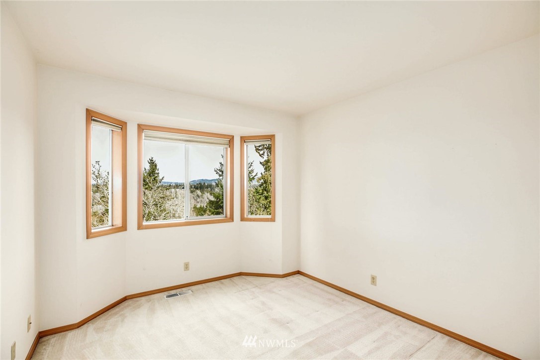13994 Southeast 159th Place Renton, WA 98058 - Photo 25 of 39 Gallery Image 25