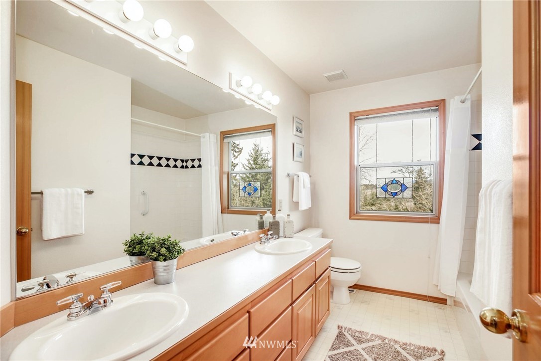 13994 Southeast 159th Place Renton, WA 98058 - Photo 27 of 39 Gallery Image 27