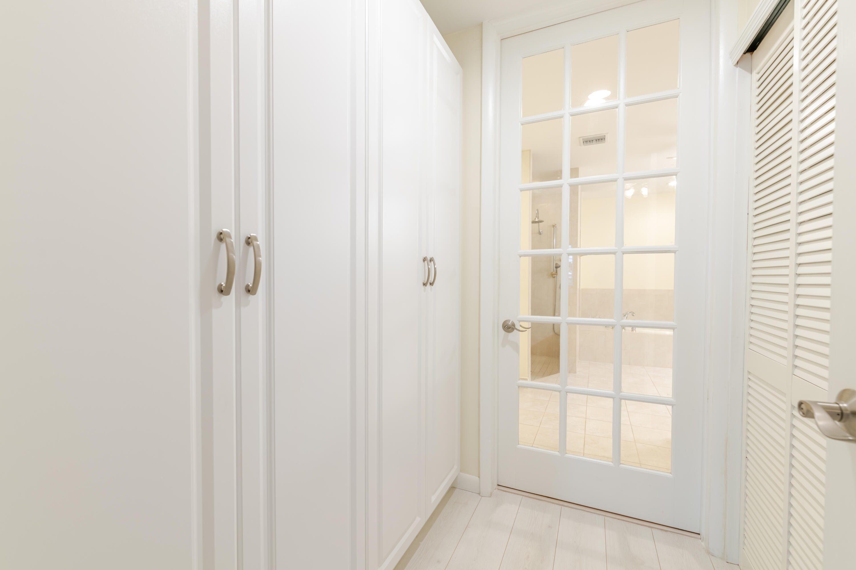 114 Beach Summit Court Jupiter, FL 33477 - Photo 42 of 97 36 Primary - Closet 1