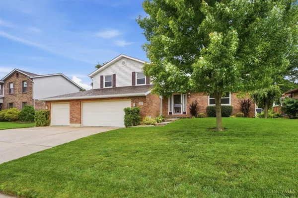 $400,000 | 137 Palm Springs Drive, Fairfield, OH 45014