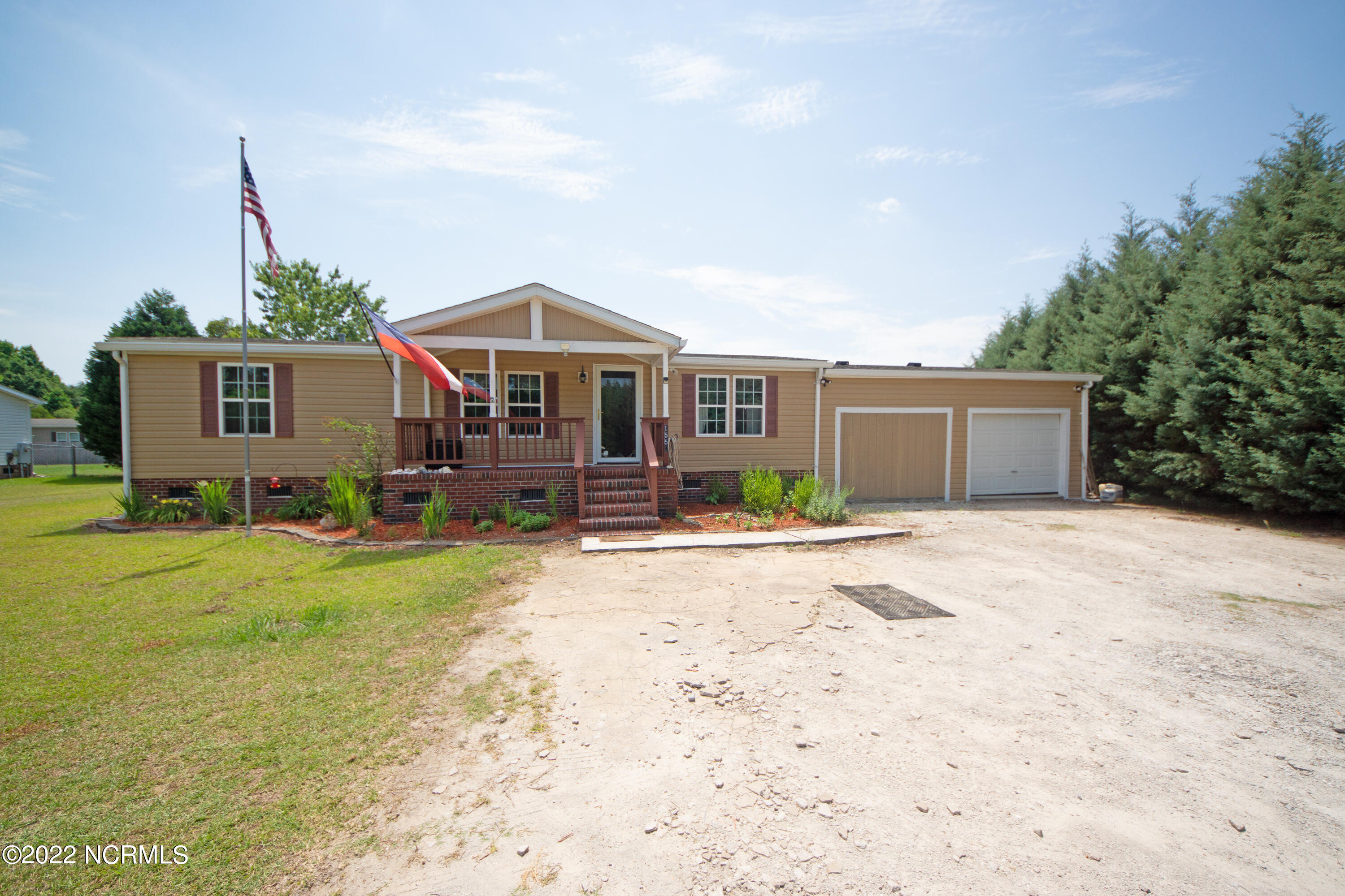 1552 Antioch Road New Bern, NC 28560 - Photo 4 of 46 DSC03460