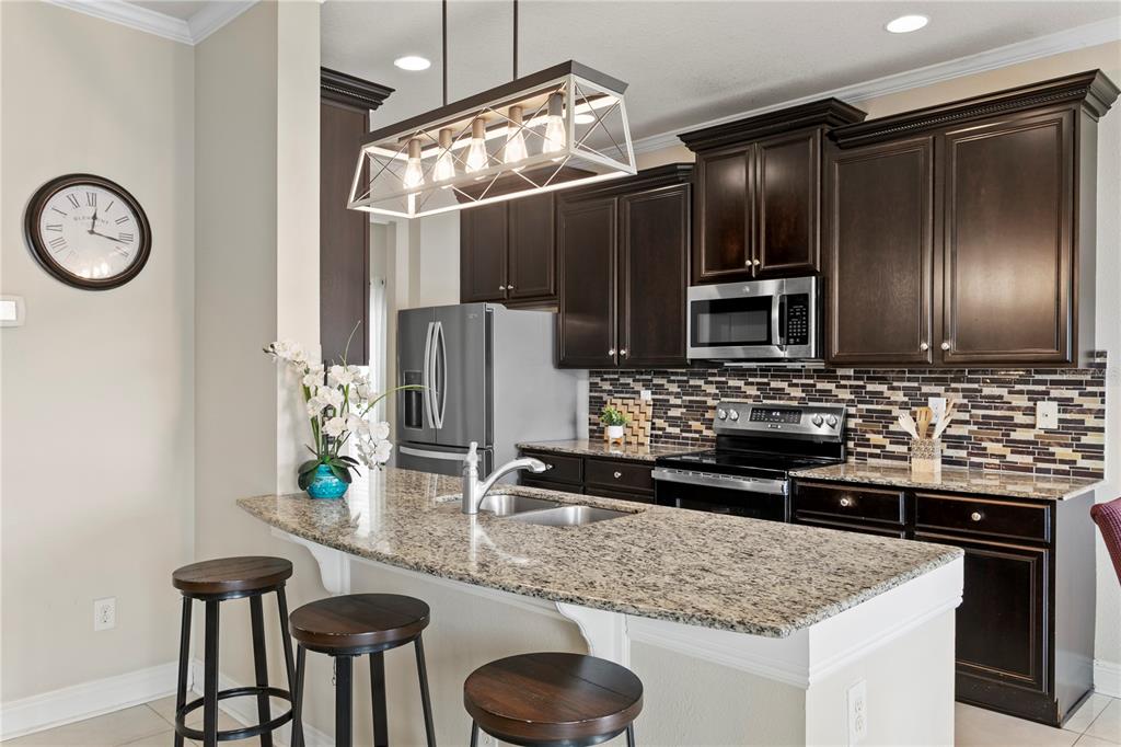 2837 Maple Brook Loop Lutz, FL 33558 - Photo 14 of 65