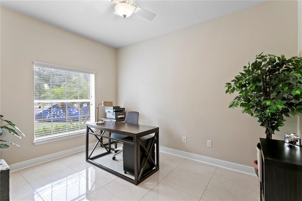 2837 Maple Brook Loop Lutz, FL 33558 - Photo 6 of 65