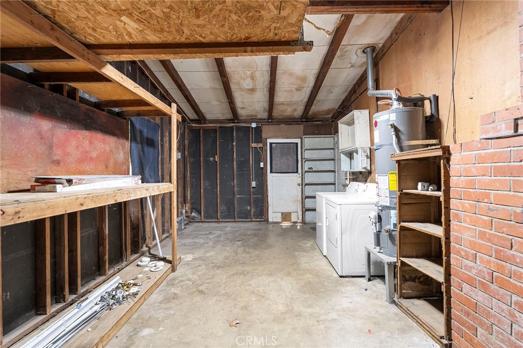 2344 Porter Way Chico, CA 95926 - Photo 30 of 35 a view of storage and utility room