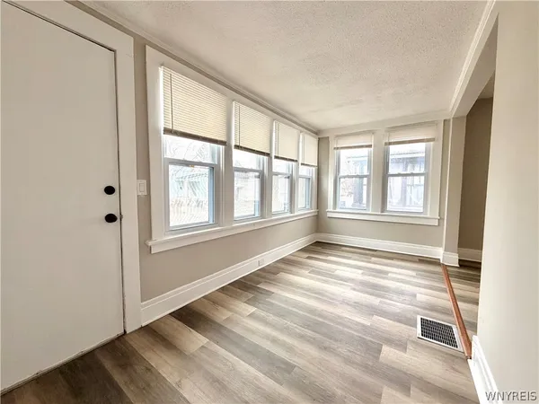 $1,600 | 35 Dorris Avenue, Buffalo, NY 14215