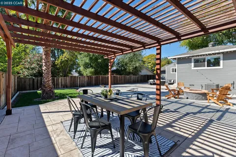 $825,000 | 3624 Chestnut Avenue, Concord, CA 94519