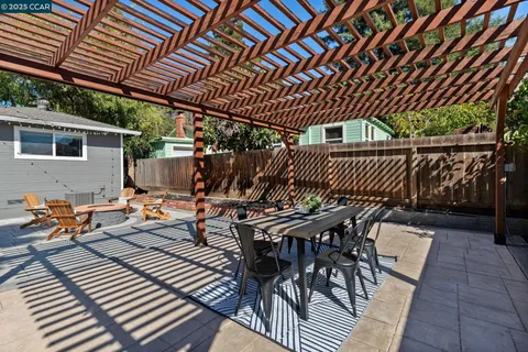 $825,000 | 3624 Chestnut Avenue, Concord, CA 94519