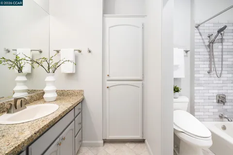 $930,000 | 15 Danville Oak Place, Danville, CA 94526