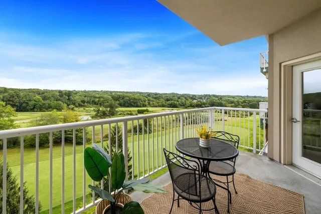 $595,000 | 36 Village Road, Unit 601, Middleton, MA 01949