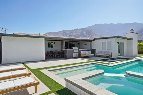 $849,000 | 386 Rosa Parks Road, Palm Springs, CA 92262