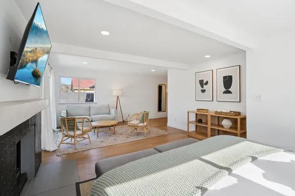 $799,000 | 386 Rosa Parks Road, Palm Springs, CA 92262