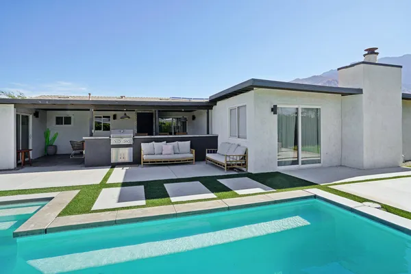 $799,000 | 386 Rosa Parks Road, Palm Springs, CA 92262