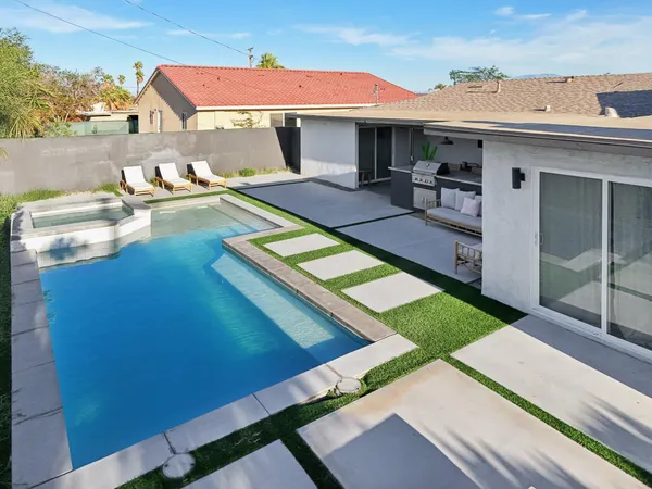 $799,000 | 386 Rosa Parks Road, Palm Springs, CA 92262