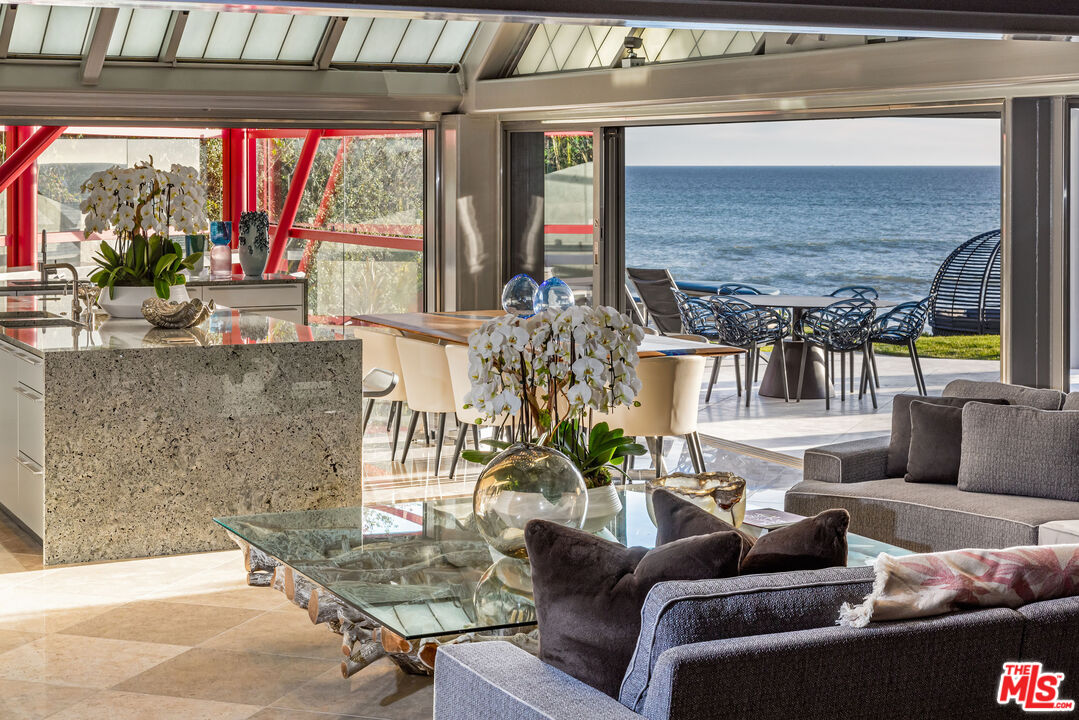 41800 Pacific Coast Highway Malibu, CA 90265 - Photo 17 of 56 Gallery Image 17