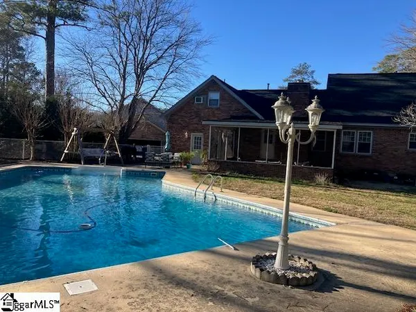 $296,000 | 1138 Pinewood Court, Newberry, SC 29108