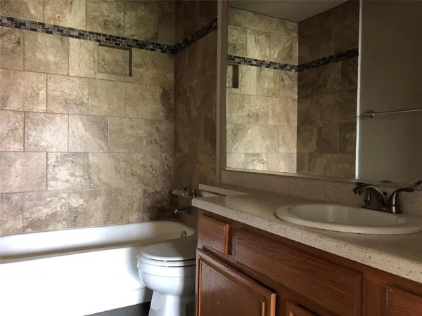 $1,800 | 7609 Calypso Drive, Rowlett, TX 75088