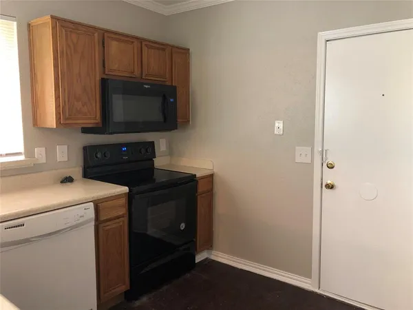 $1,800 | 7609 Calypso Drive, Rowlett, TX 75088