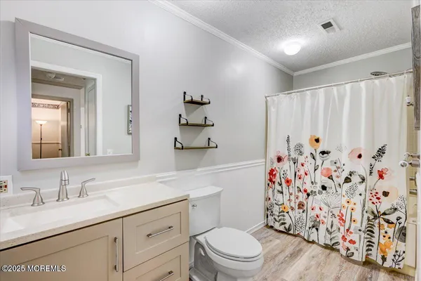 $2,600 | 5-3 Portland Court, Unit 3, Freehold, NJ 07728