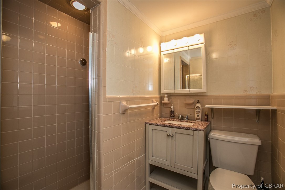 7542 Roaring Springs Road Gloucester, VA 23061 - Photo 28 of 47