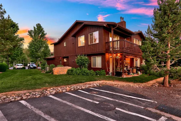 $699,000 | 10592 Boulders Road, Unit 8, Truckee, CA 96161