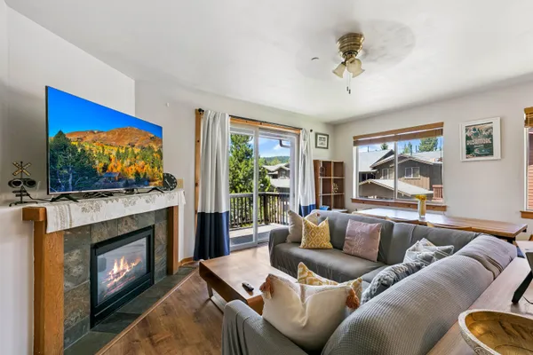 $699,000 | 10592 Boulders Road, Unit 8, Truckee, CA 96161