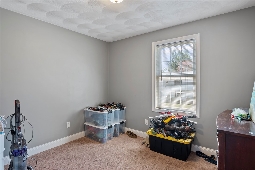 19 Dixie Avenue Warwick, RI 02889 - Photo 17 of 21