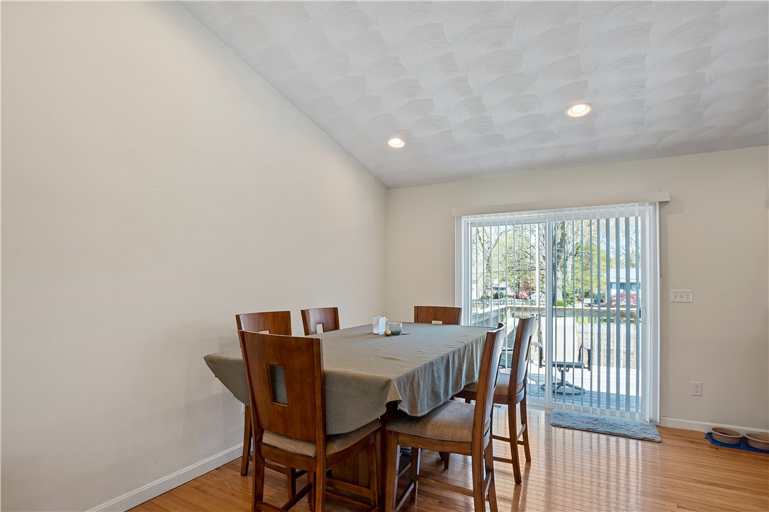 19 Dixie Avenue Warwick, RI 02889 - Photo 10 of 21