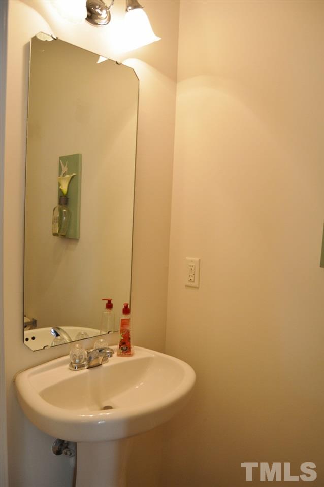7813 Spungold Street Raleigh, NC 27617 - Photo 12 of 24